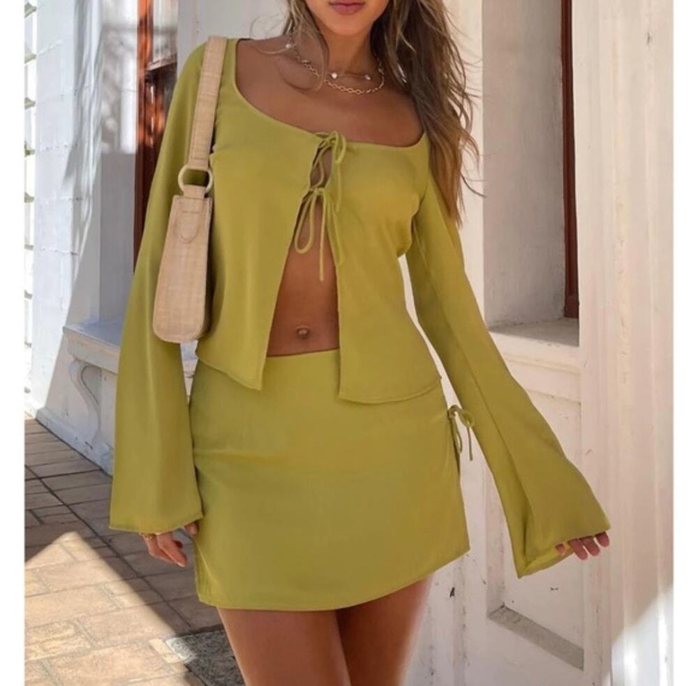 White Fox Tie-Front Bell Sleeve Top Size Small Match Lime Green Sheer Blouse